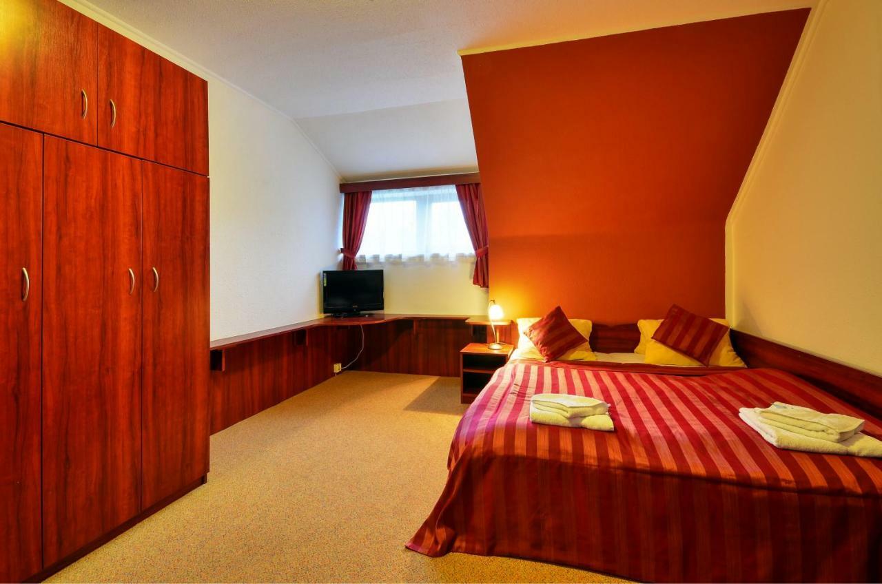 Hotel Stara Posta Filipovice Buitenkant foto