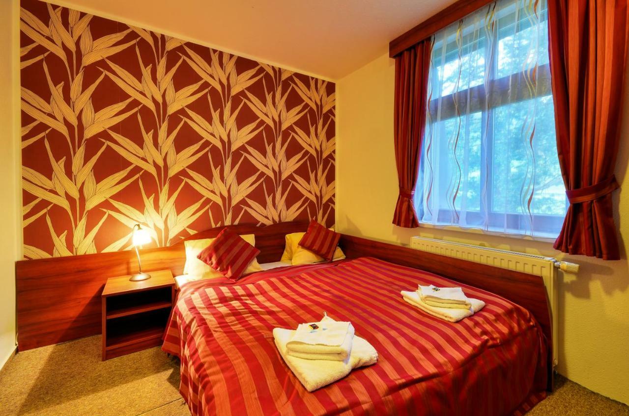Hotel Stara Posta Filipovice Buitenkant foto